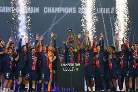 باريس البطل ونانت يعاني.. توقعات الذكاء الاصطناعي للدوري الفرنسي